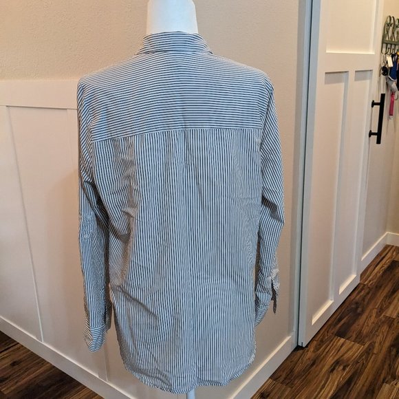 Button Down Blouse L - Picture 6 of 11